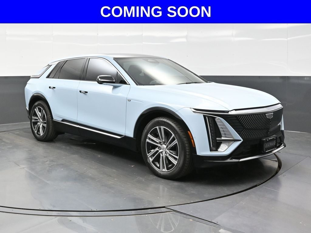 2024 Cadillac LYRIQ — photo 1 of 7