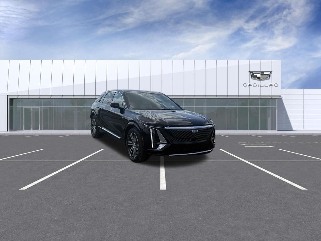 2024 Cadillac LYRIQ — photo 1 of 7