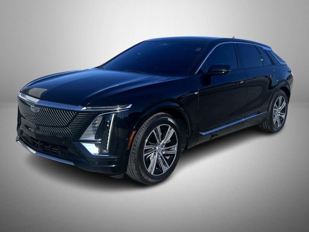 2024 Cadillac LYRIQ — photo 1 of 7