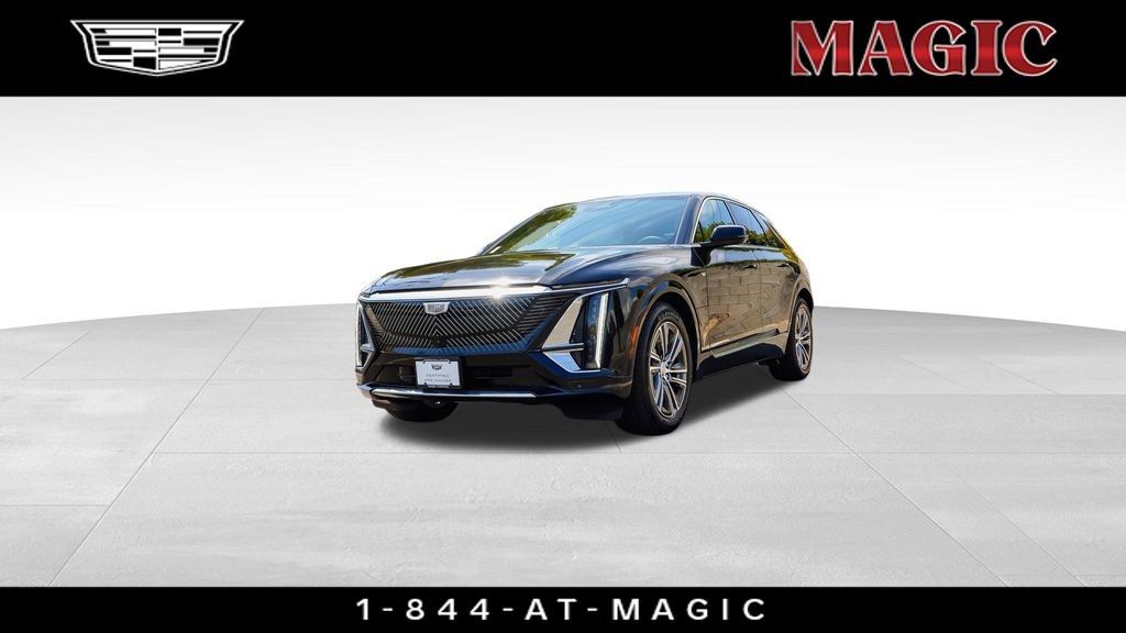 2024 Cadillac LYRIQ — photo 1 of 7