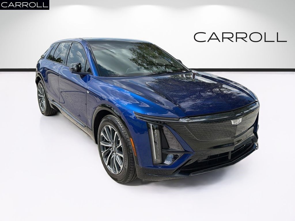 2024 Cadillac LYRIQ — photo 1 of 7