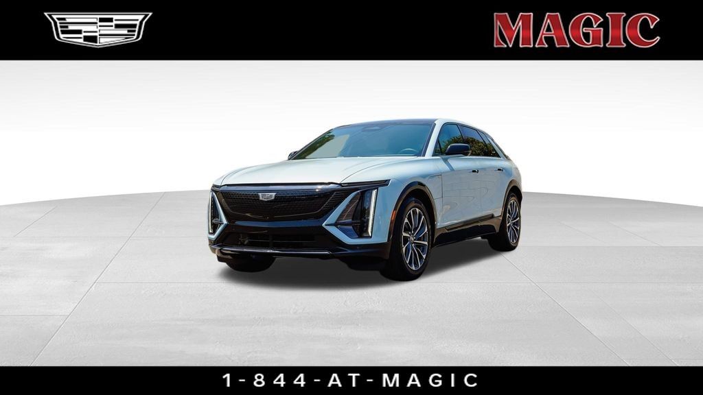 2024 Cadillac LYRIQ — photo 1 of 7