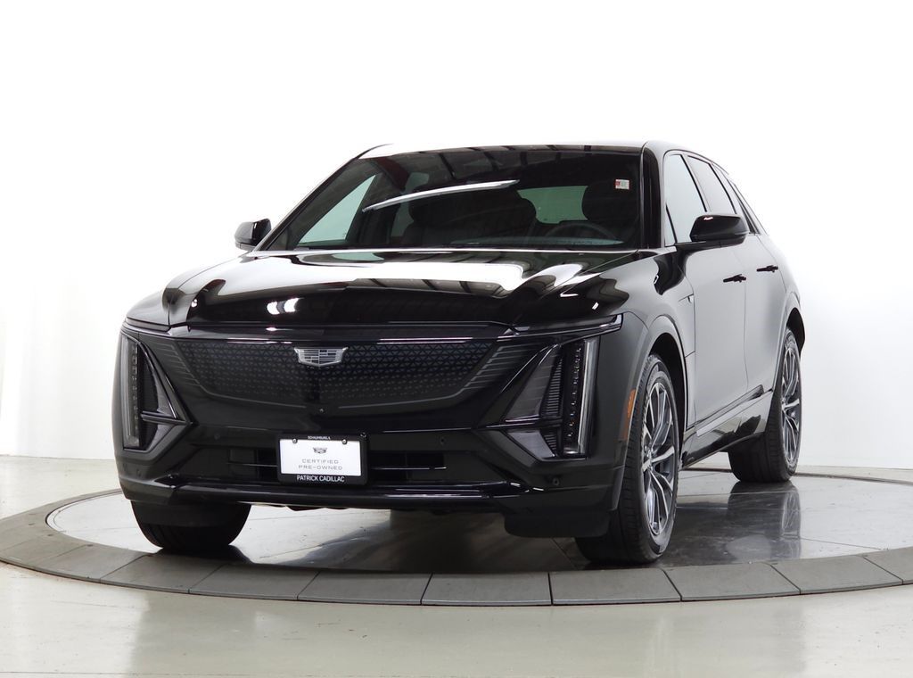 2024 Cadillac LYRIQ — photo 1 of 7