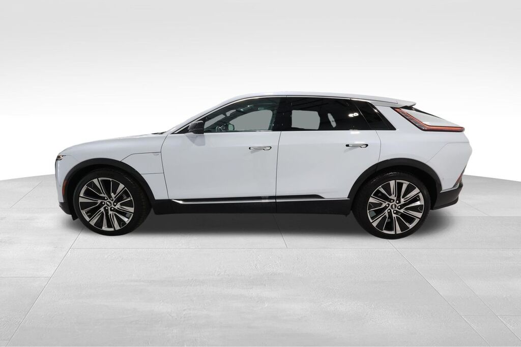 2026 Cadillac LYRIQ — photo 1 of 7