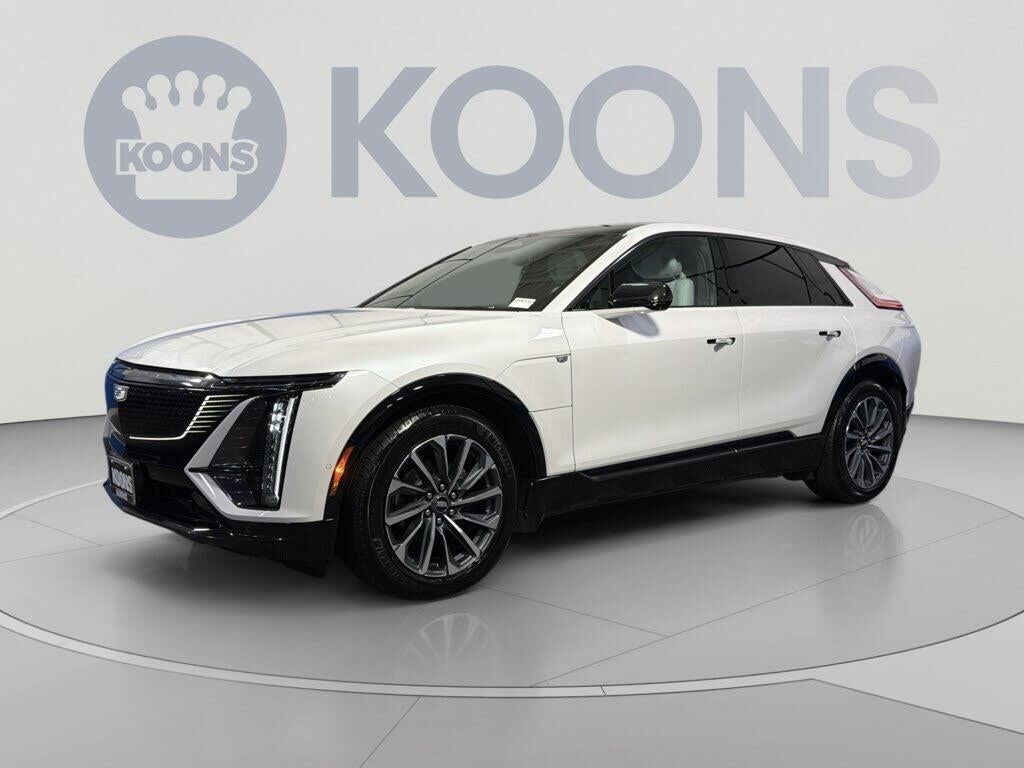 2024 Cadillac LYRIQ Sport 2 — photo 1 of 1