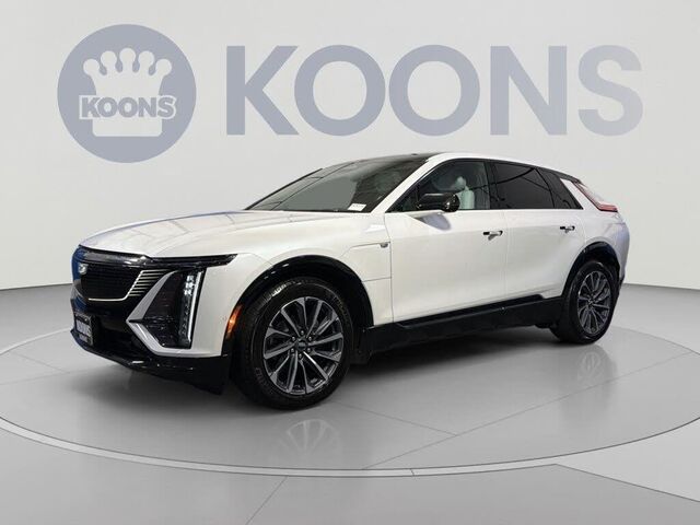 2024 Cadillac LYRIQ Sport 2