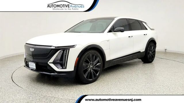 2024 Cadillac LYRIQ Sport 3