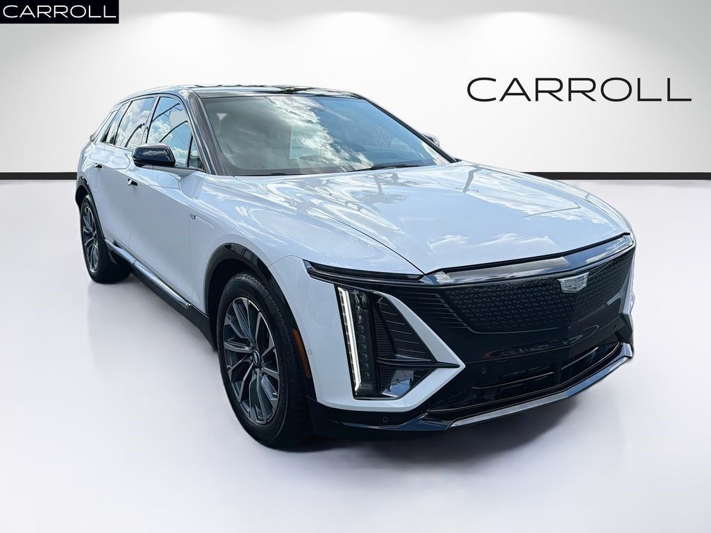 2025 Cadillac LYRIQ — photo 1 of 7
