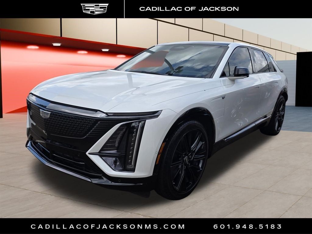 2024 Cadillac LYRIQ — photo 1 of 7