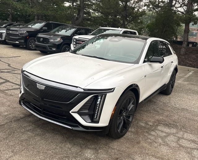 2024 Cadillac LYRIQ