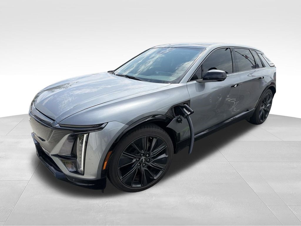 2024 Cadillac LYRIQ — photo 1 of 4