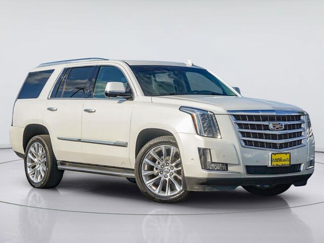 2017 Cadillac Escalade Luxury