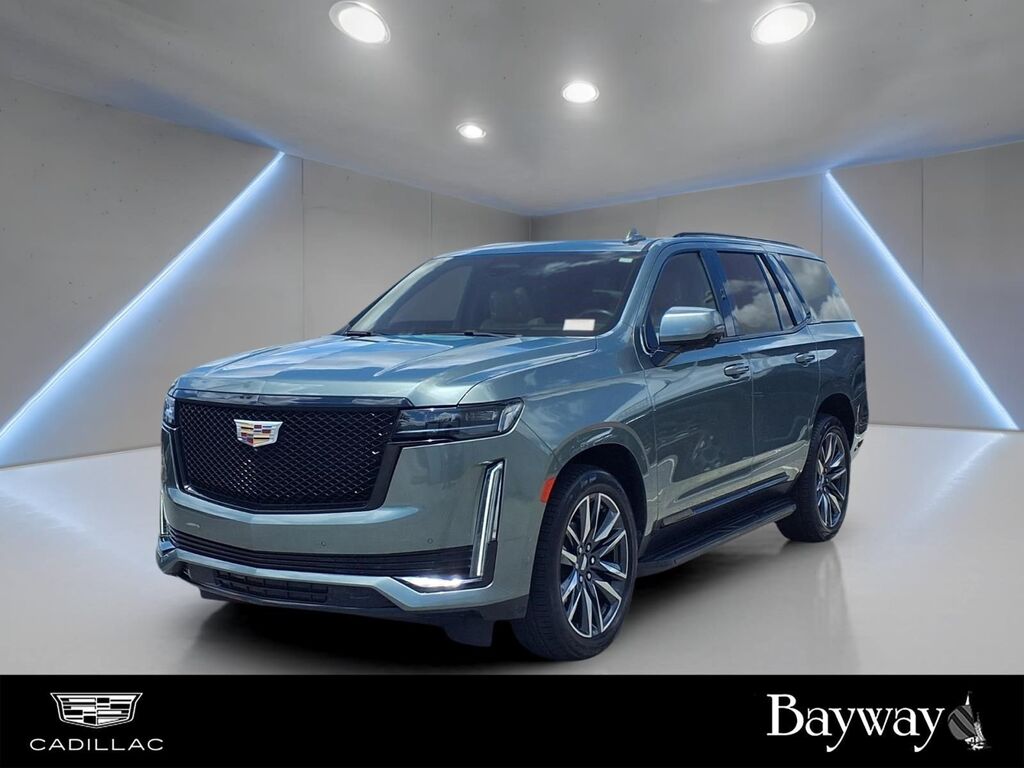 2023 Cadillac Escalade — photo 1 of 7