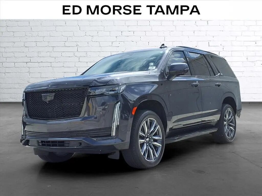 2023 Cadillac Escalade Sport — photo 1 of 13
