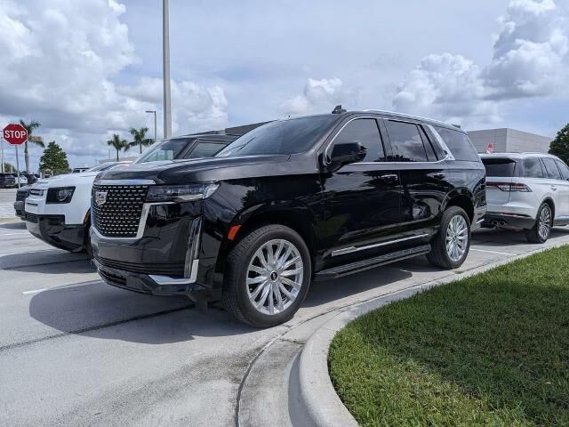 2022 Cadillac Escalade Luxury