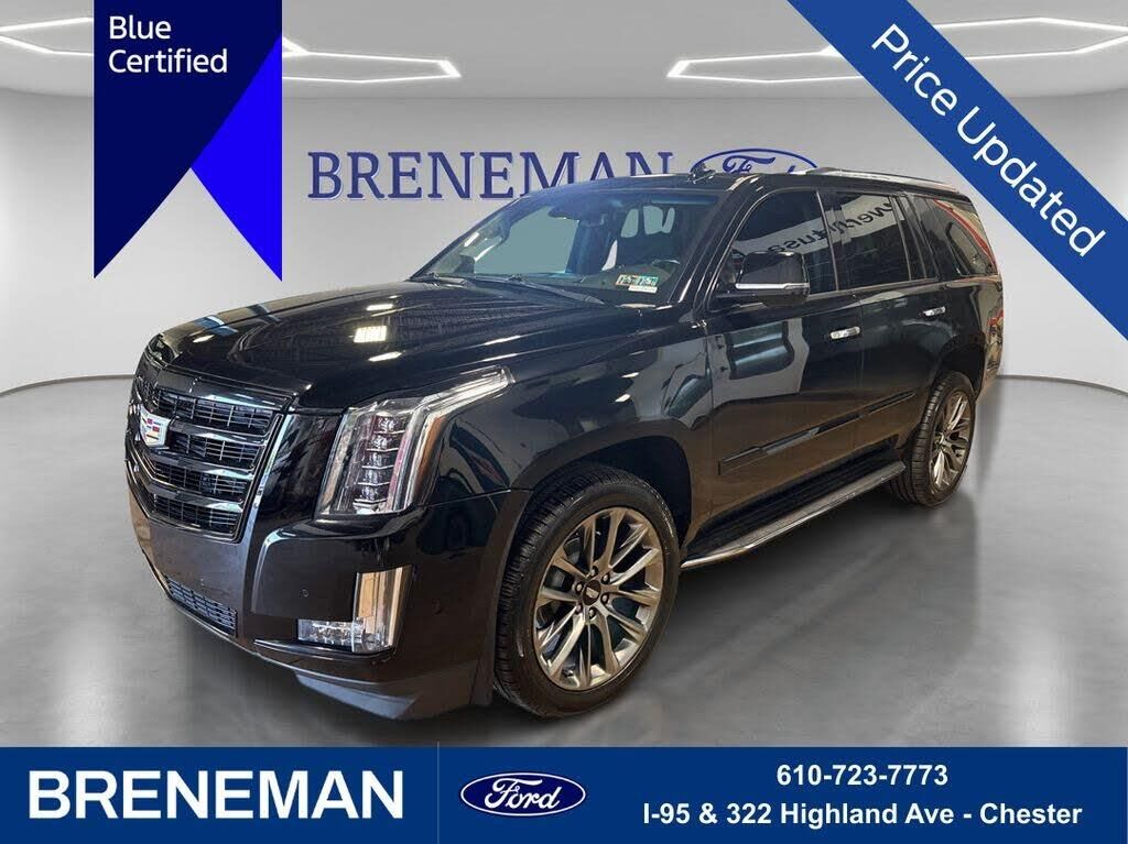 2019 Cadillac Escalade Luxury — photo 1 of 1