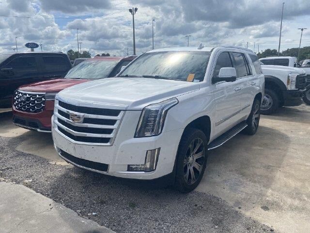 2018 Cadillac Escalade Luxury