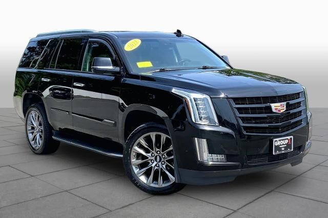 2020 Cadillac Escalade Luxury