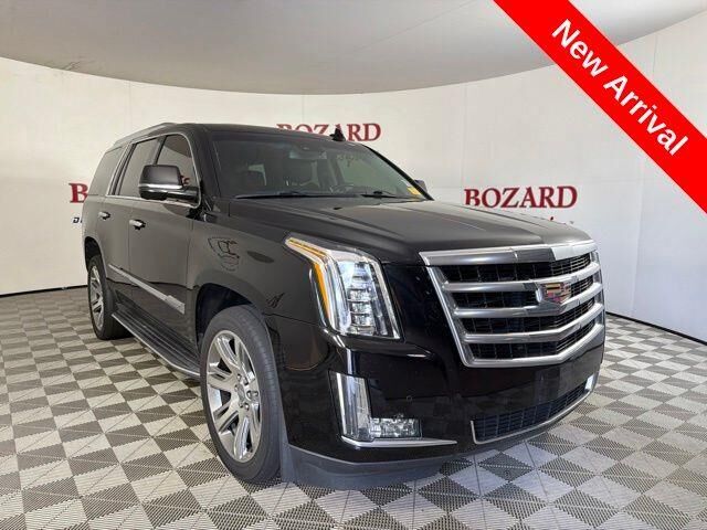 2016 Cadillac Escalade Luxury Collection