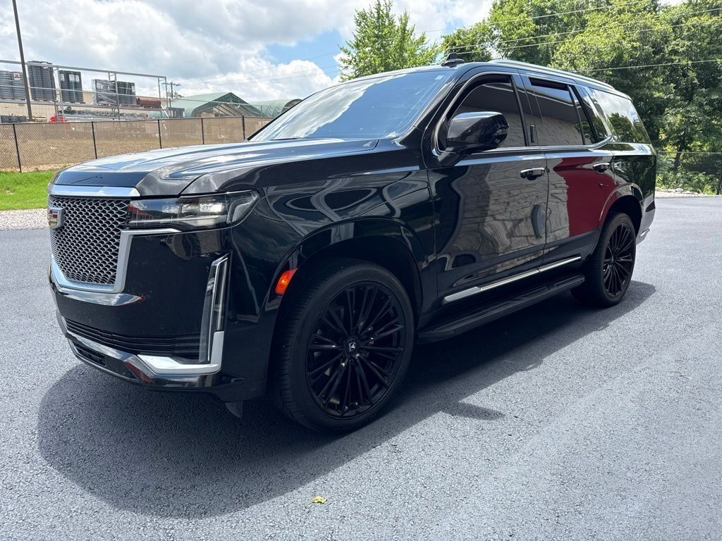 2023 Cadillac Escalade — photo 1 of 7