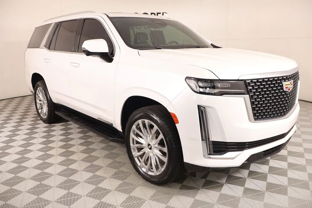 2022 Cadillac Escalade Premium Luxury — photo 1 of 13