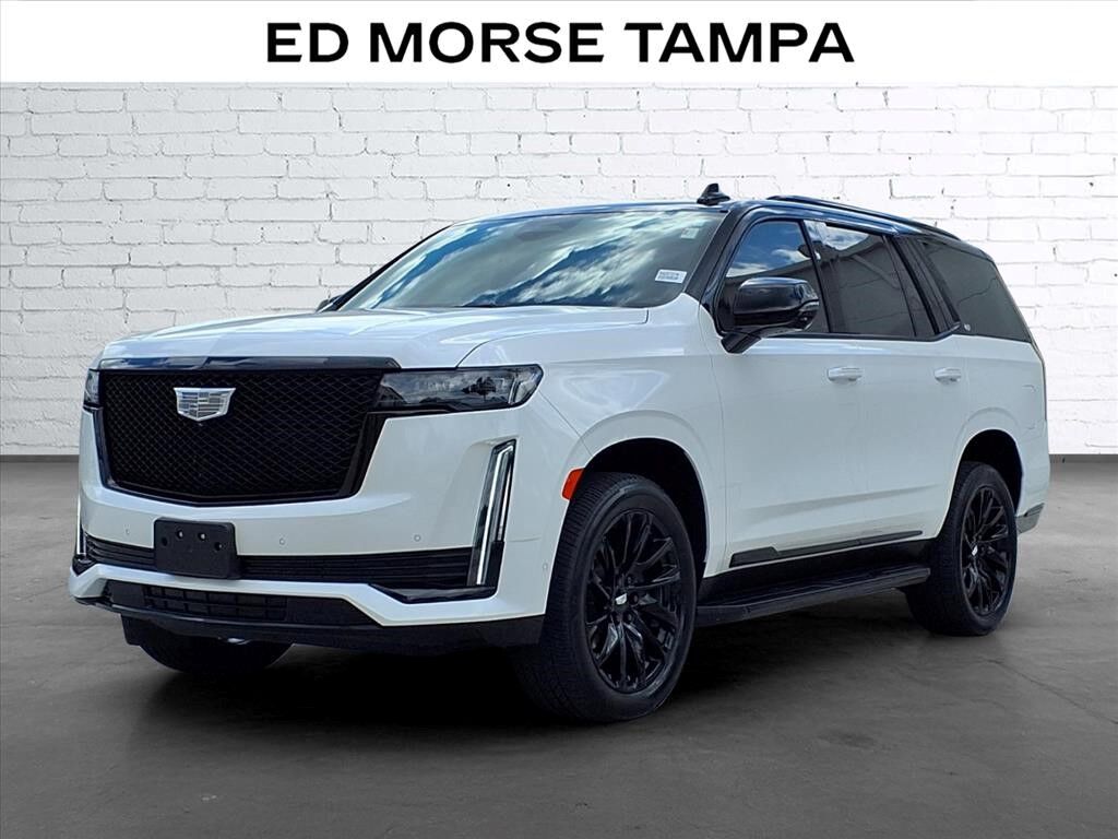2024 Cadillac Escalade — photo 1 of 7