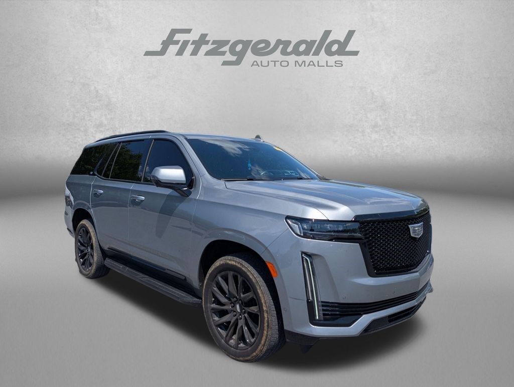 2024 Cadillac Escalade — photo 1 of 7