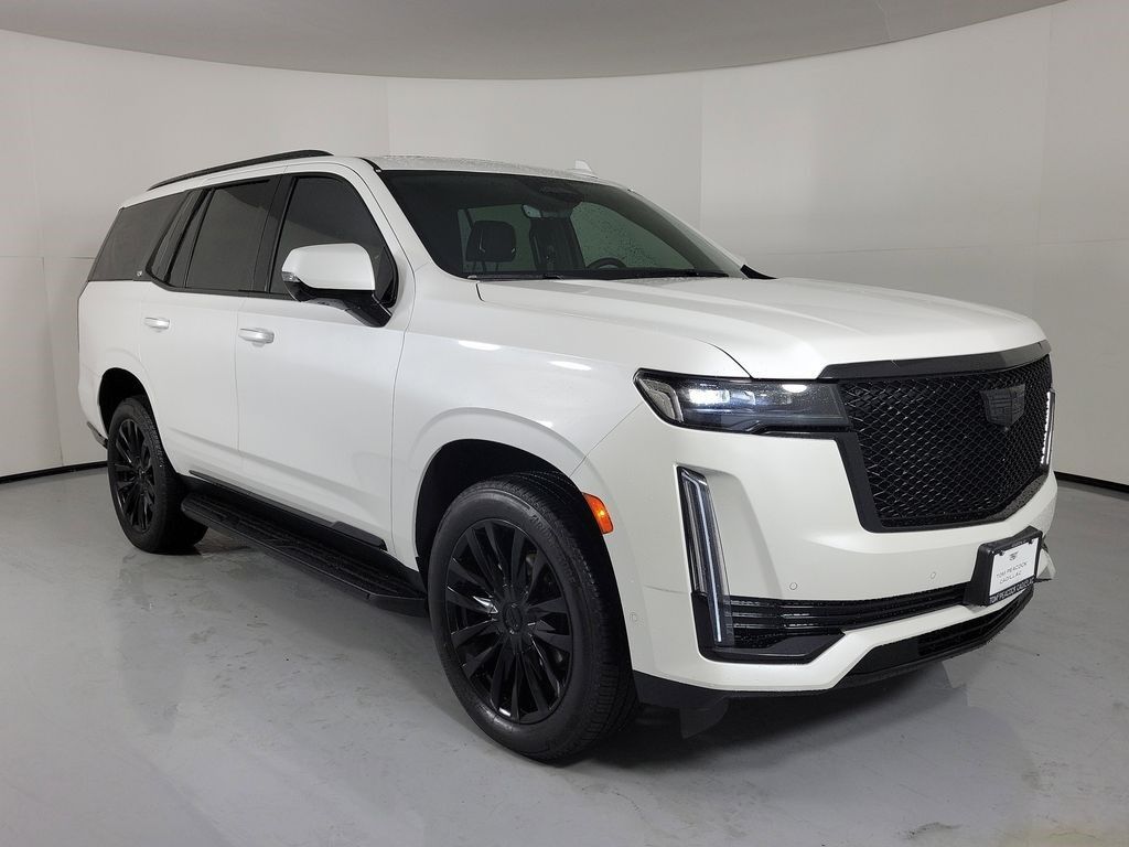 2022 Cadillac Escalade — photo 1 of 7