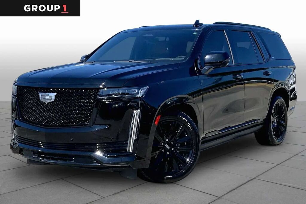 2022 Cadillac Escalade Sport — photo 1 of 13