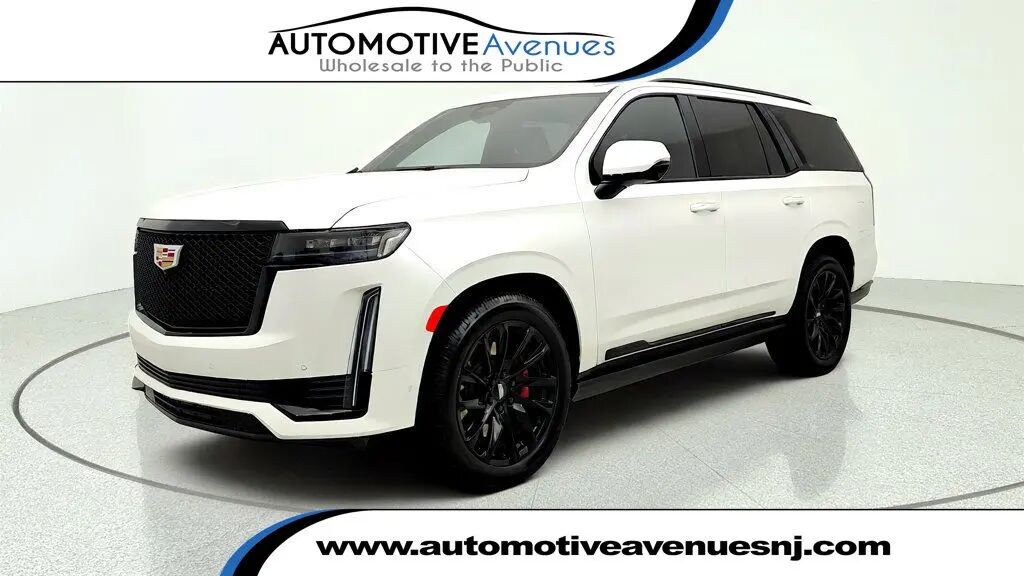 2022 Cadillac Escalade Sport — photo 1 of 13