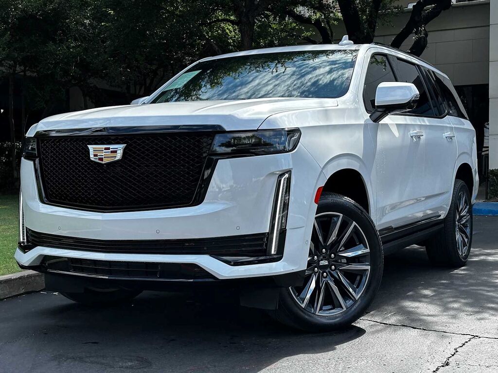 2024 Cadillac Escalade — photo 1 of 7