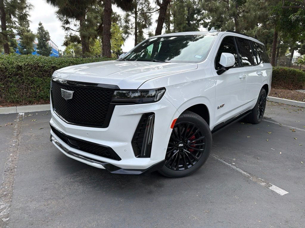 2023 Cadillac Escalade — photo 1 of 7