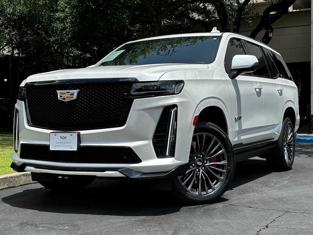 2024 Cadillac Escalade — photo 1 of 7