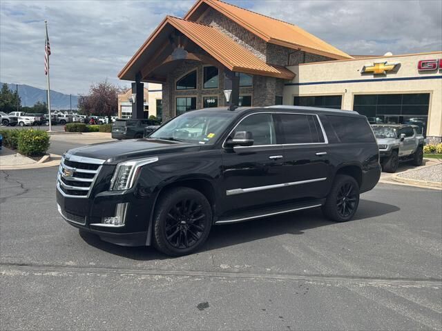 2019 Cadillac Escalade ESV Luxury