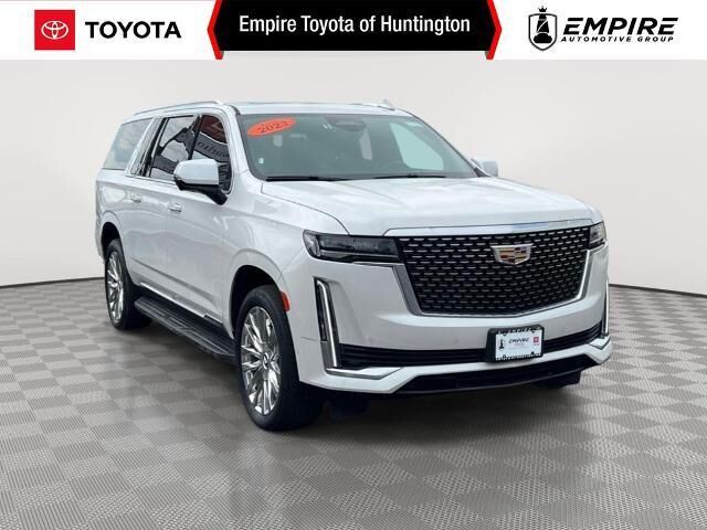 2023 Cadillac Escalade ESV Premium Luxury