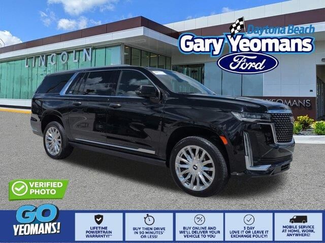 2022 Cadillac Escalade ESV Premium Luxury