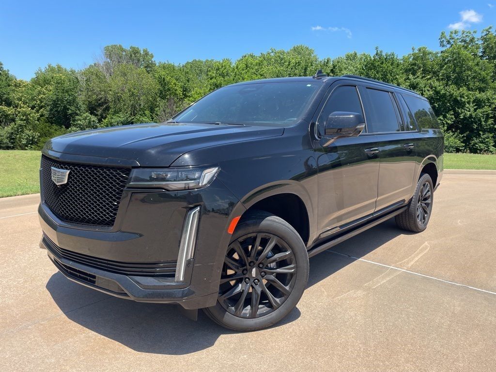 2024 Cadillac Escalade ESV — photo 1 of 7