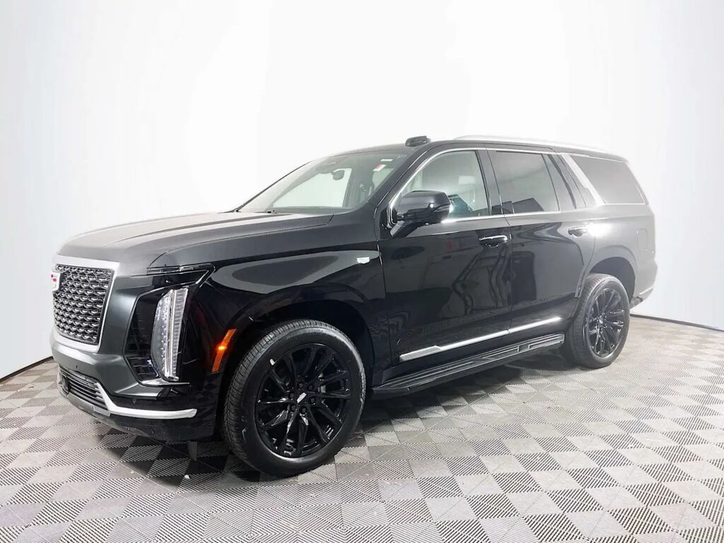 2025 Cadillac Escalade Premium Luxury — photo 1 of 6
