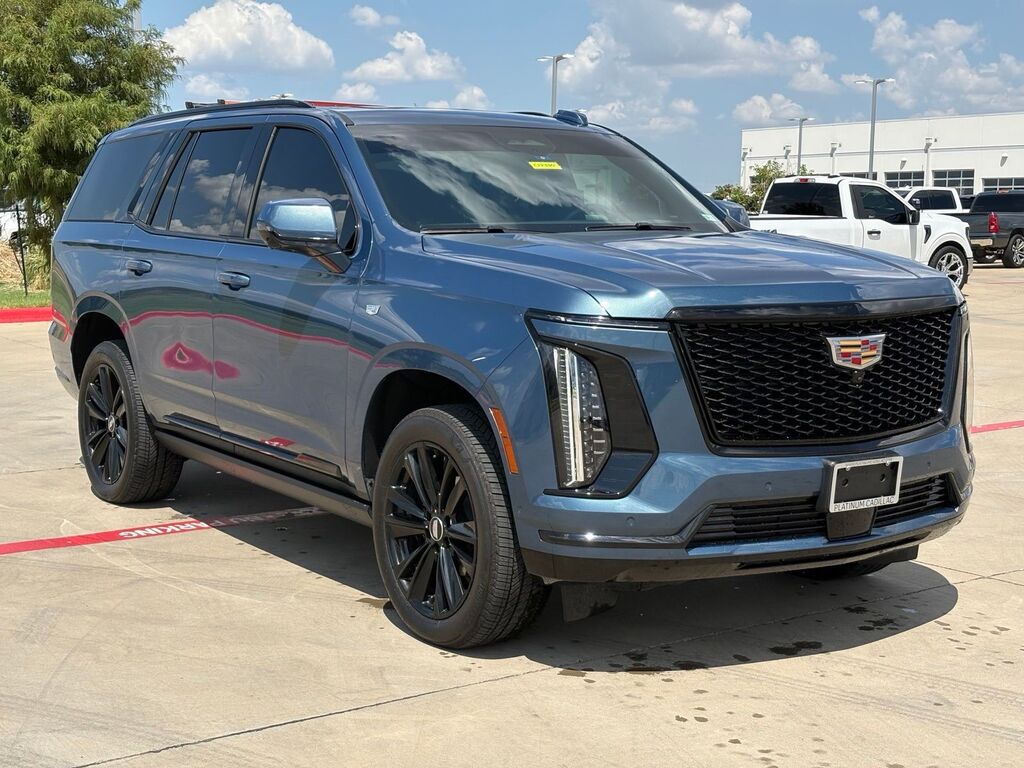 2025 Cadillac Escalade — photo 1 of 7