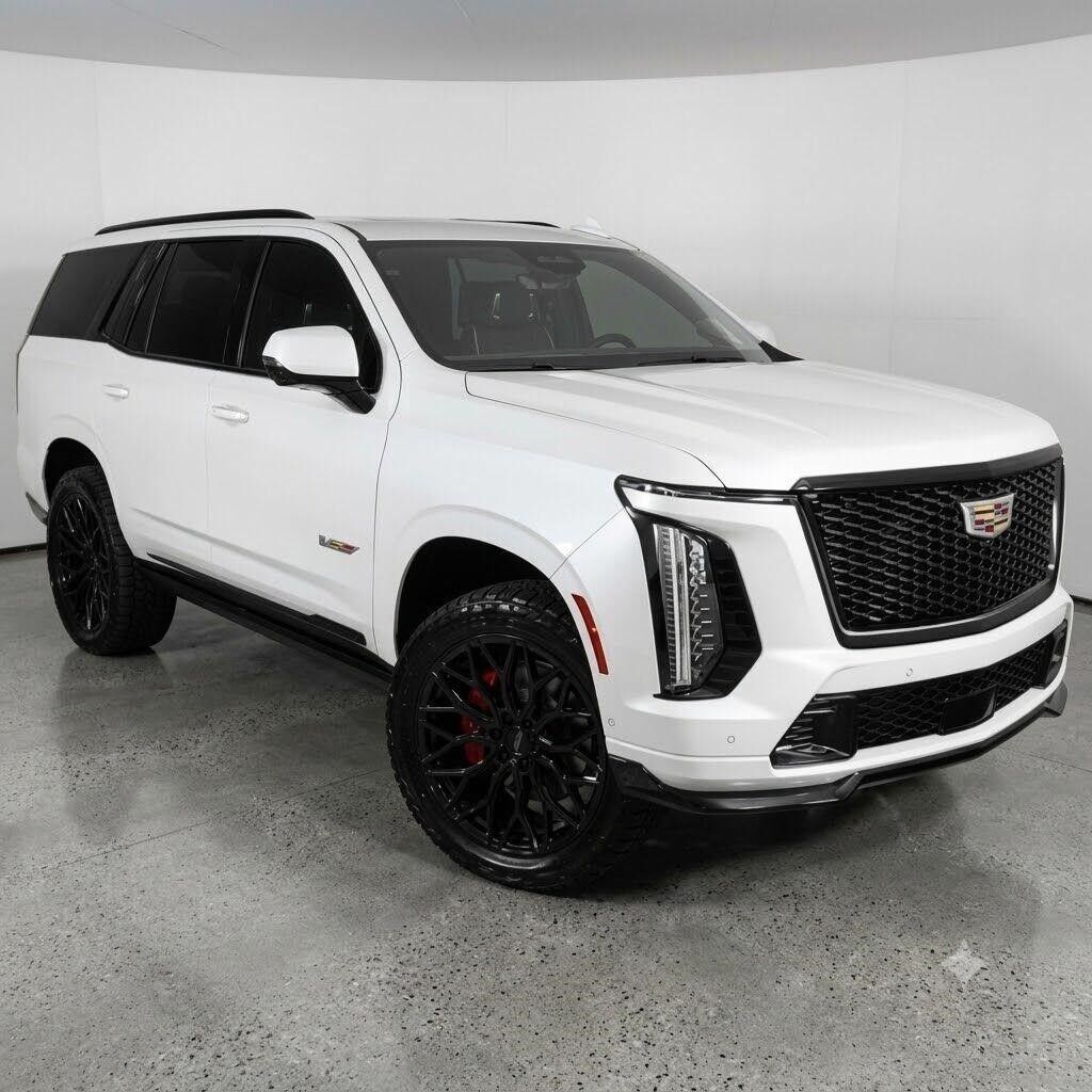 2025 Cadillac Escalade — photo 1 of 1