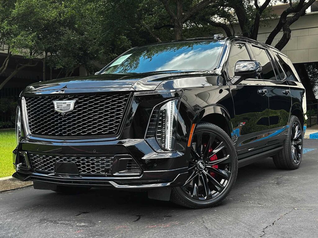 2026 Cadillac Escalade — photo 1 of 7