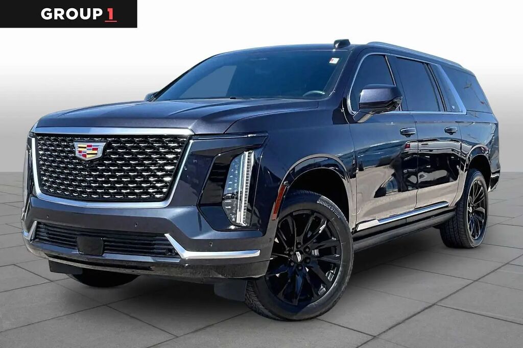2026 Cadillac Escalade ESV Luxury — photo 1 of 13