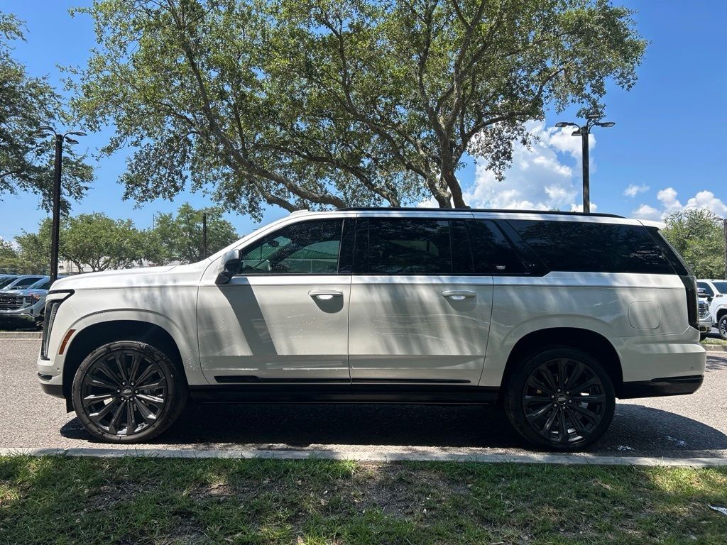 2025 Cadillac Escalade ESV — photo 1 of 7
