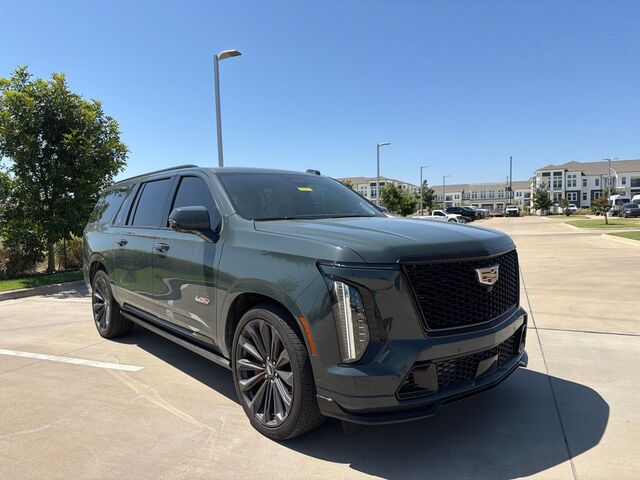 2025 Cadillac Escalade ESV