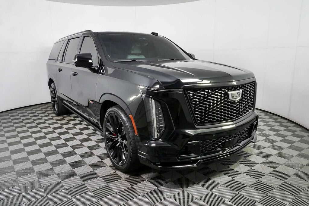 2025 Cadillac Escalade ESV — photo 1 of 7