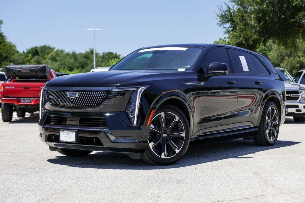 2025 Cadillac Escalade IQ — photo 1 of 7