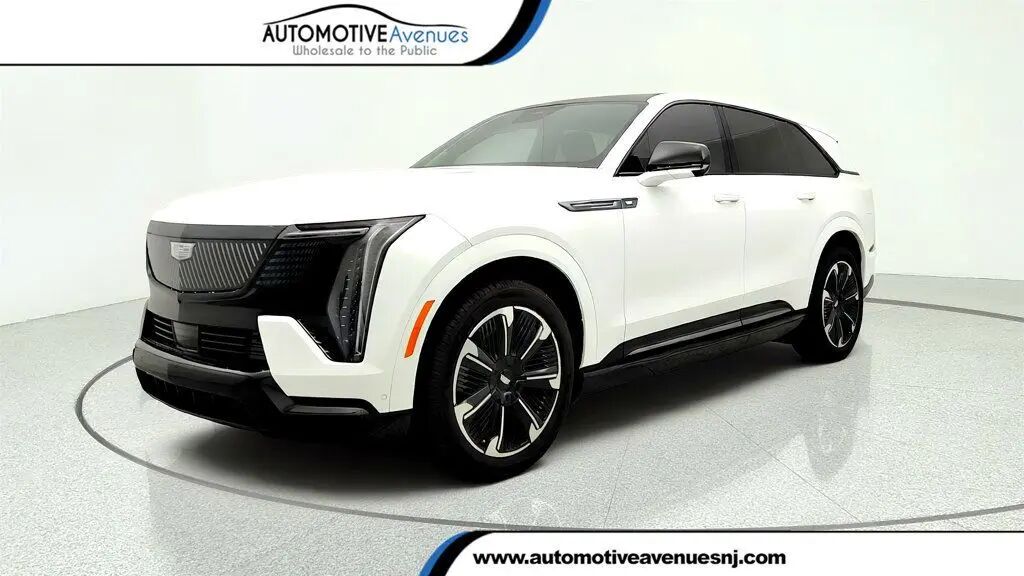 2025 Cadillac Escalade IQ Sport 2