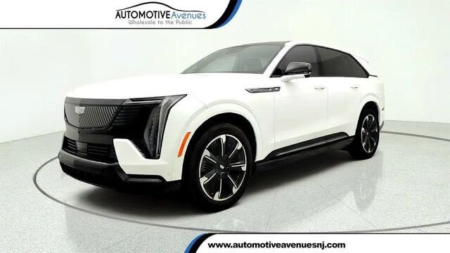 2025 Cadillac Escalade IQ Sport 2