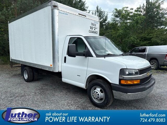 2022 Chevrolet Express 3500