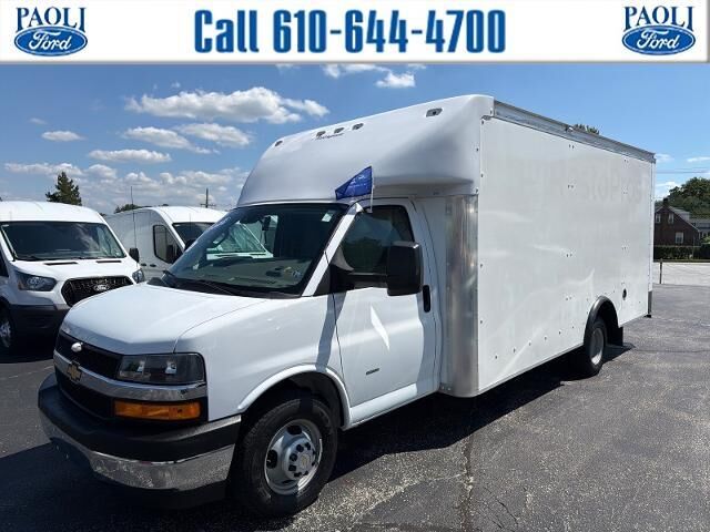 2022 Chevrolet Express 3500